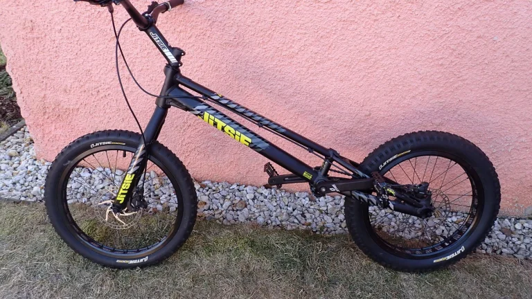 Trialové kolo