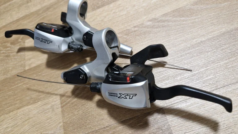 Řazení dualcontrol Shimano XT M765