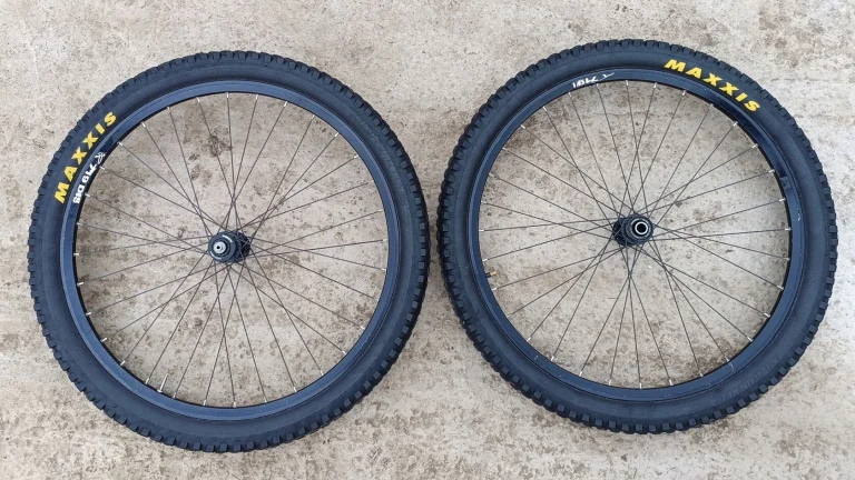 Mavic XDisc 719 Shimano XT