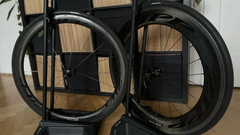 Zipp 303 + 808 Firecrest / pláště Conti GP5000 / Shimano 11s