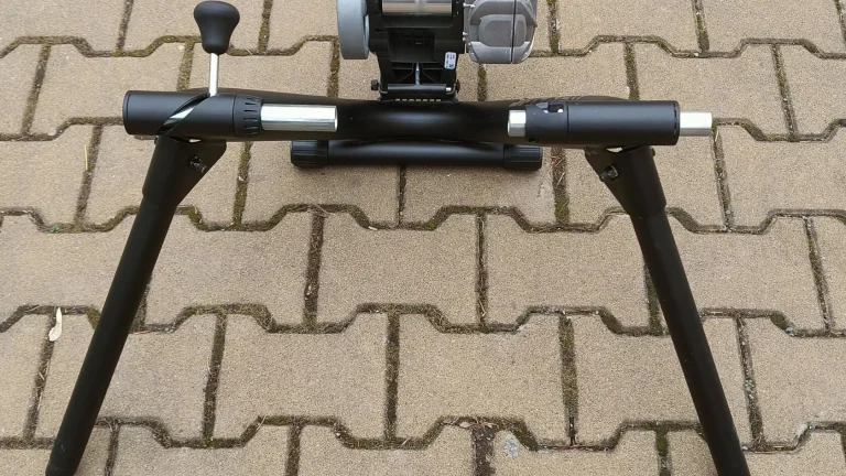 Saris Fluid2 trenažér