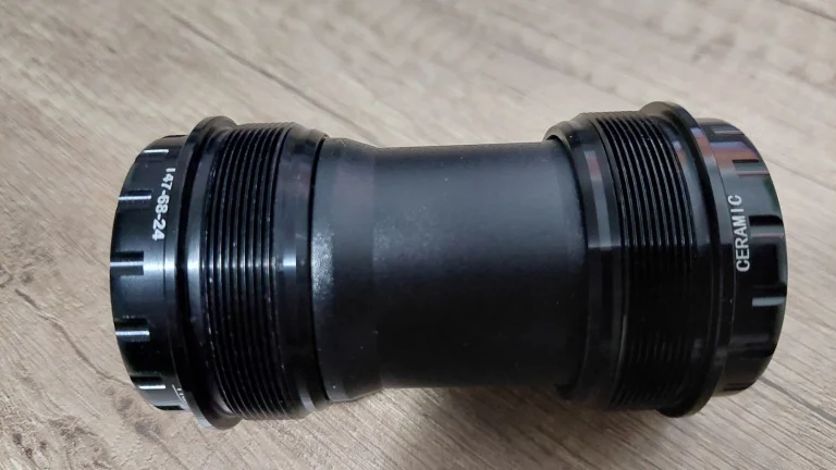 střed T47 68 mm pro osu 24 mm Shimano Hollowtech II ceramic