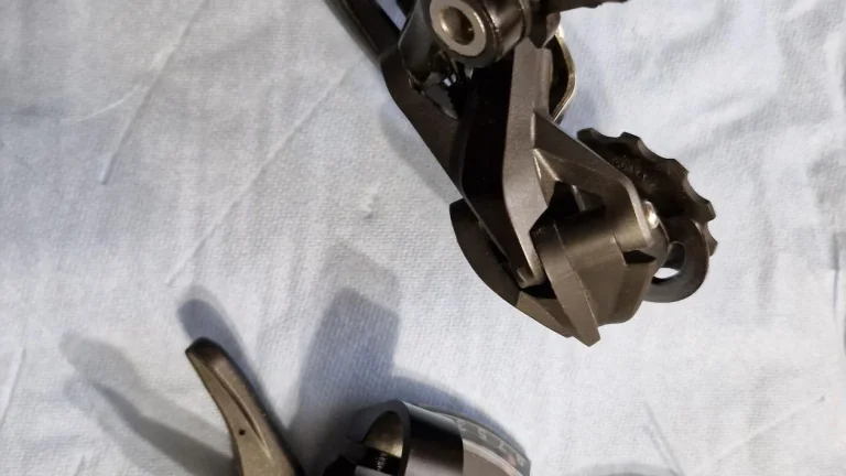 přehazovačka a řazení Shimano Altus