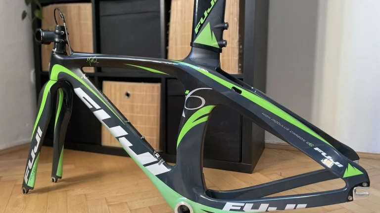 Fuji D6 Matt Reed / Hi-mod / vel.48 / Di2