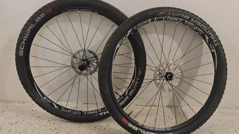 Gravel kola DT Swiss XR 1501 spline, 27,5 - 1469g