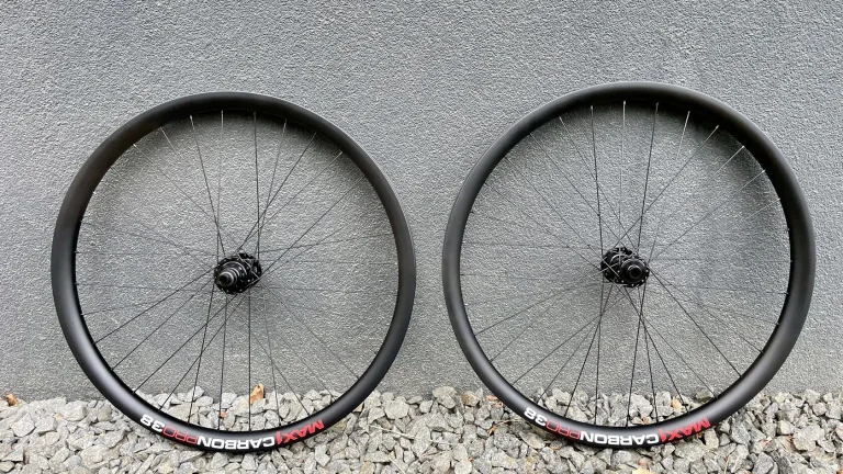 Zapletená karbonová enduro kola náboje Fireeye/MAX1
