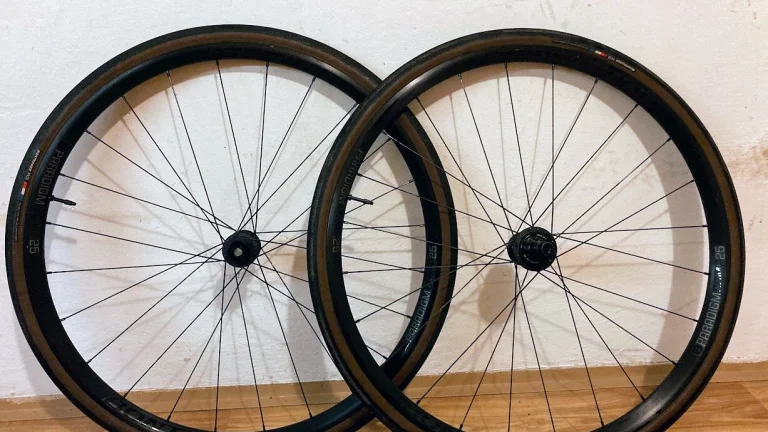 Bontrager Paradigm Comp 25