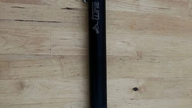 sedlovka TUNE, 31.6mm, hliníková, titanové šrouby