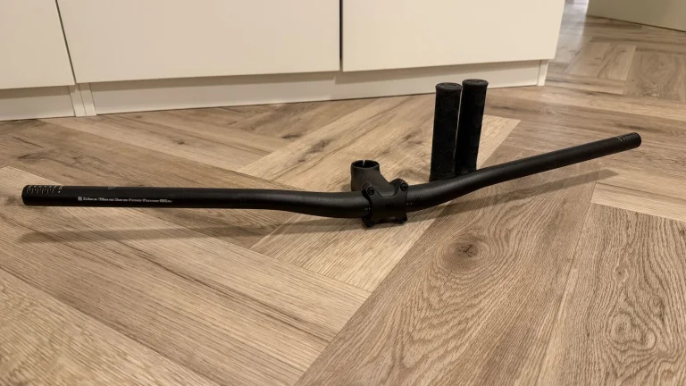 Bontrager řídítka a představec (KnockBlock)
