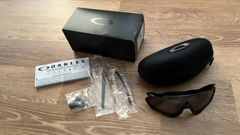 Oakley Flight Jacket Prizm road