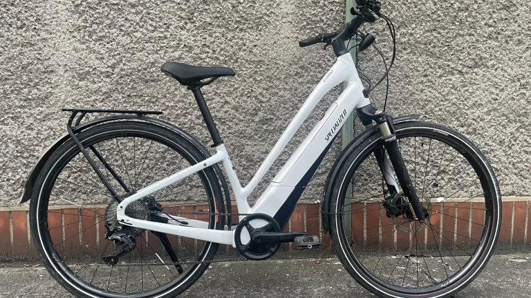 Elektrokolo Specialized Turbo COMO, vel. M, skoro nová baterie