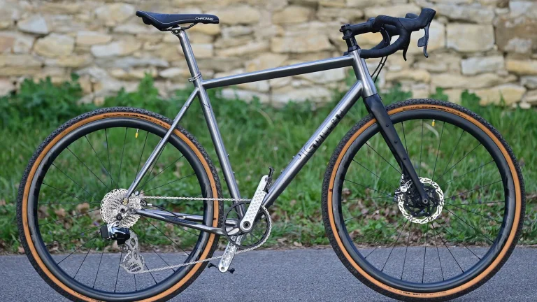 J. GUILLEM - ATALAYA GRAVEL