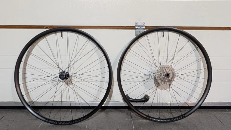 Bontrager Paradigm Comp, málo jeté vč. kazety