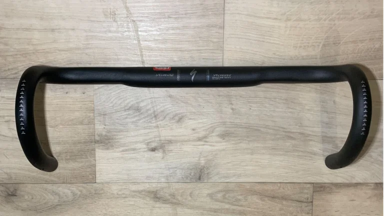Nové řídítka Specialized Expert Alloy Shallow Bend Handlebars, 44 cm