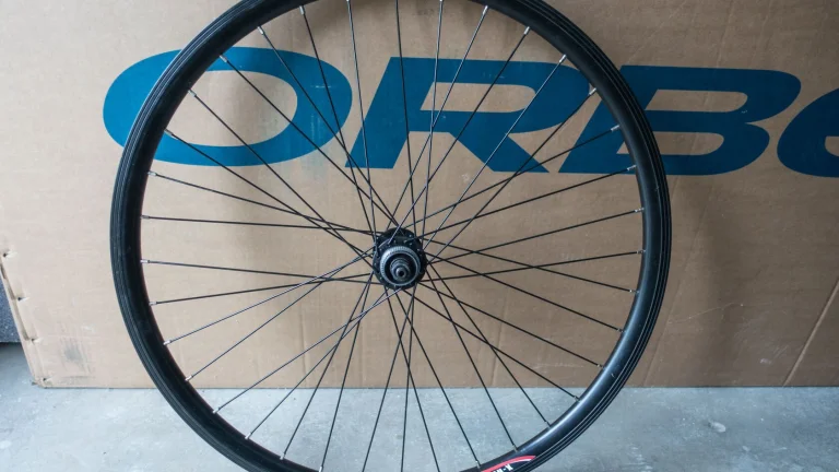Zapletené kolo X-Rims 559/26 Disk CL - zadní, ráfek dvoustěnný černý, Shimano 8-11
