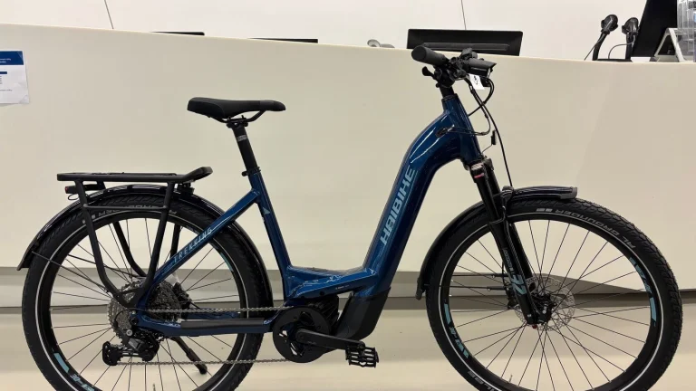 Haibike Trekking 8 kola 27,5" vel. S gloss roy blue met silver