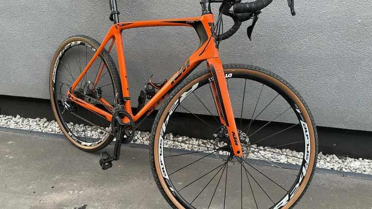KTM canic CXC