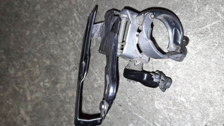 Presmykac Shimano Acera FD-M330