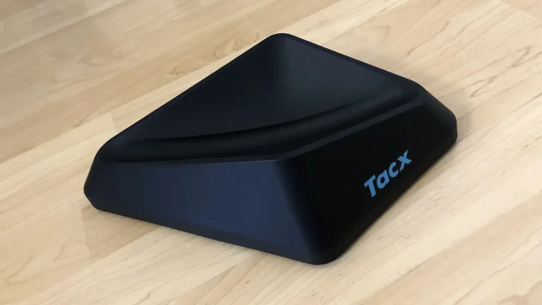 Tacx NEO podložka pod přední kolo k trenažéru
