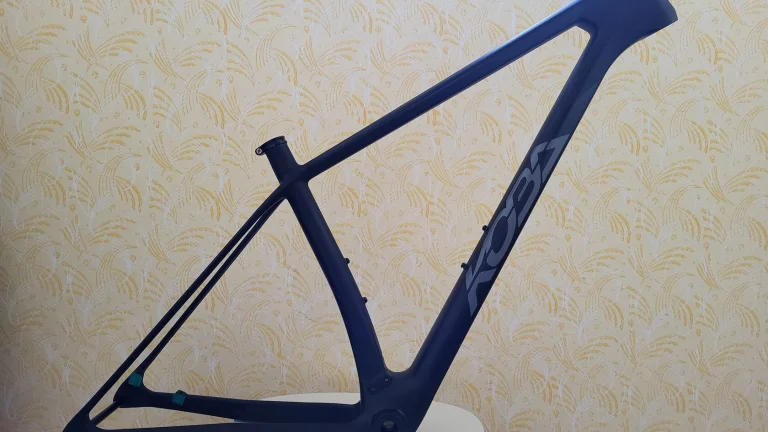 Cena DOHODOU! Velmi lehký karbonový rám KOBA Racetool C4 (29'' Boost kola, vel. M/ML)
