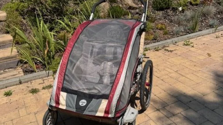 Chariot pro dvě děti