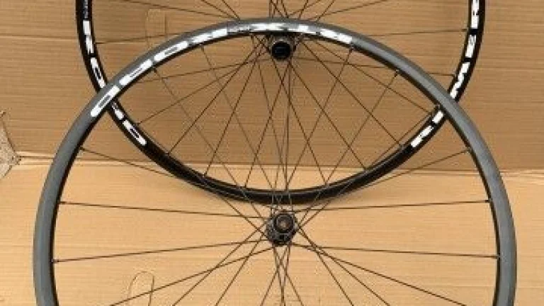 Galusková kola REMERX RTX, FORCE Team Disc SP CL, DT Swiss 24/24 d - 1620 g