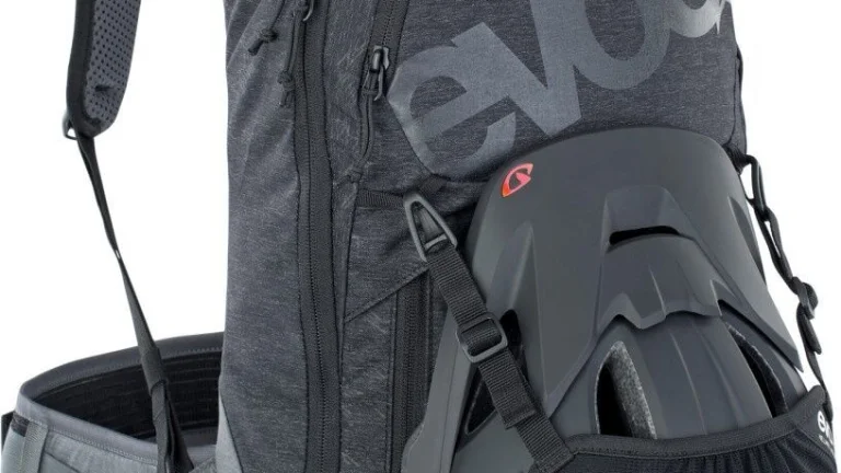 Evoc Trail Pro 10l, black/ carbon grey, vel. L/XL