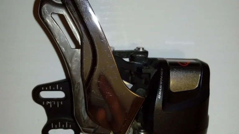 Přesmyk XTR Di2 FD-M9070