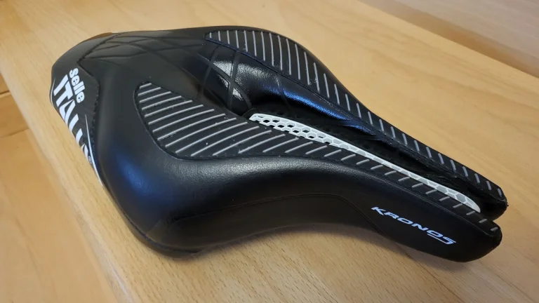 Časovkářské sedlo Selle Italia Kronos