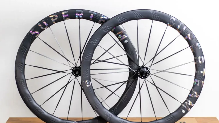 Superteam All-Carbon Ultra (1385g, karbonové špice)