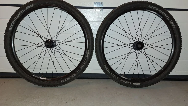 Prodám kola 26" Author RADON včetně plášťů Schwalbe Rocket Ron