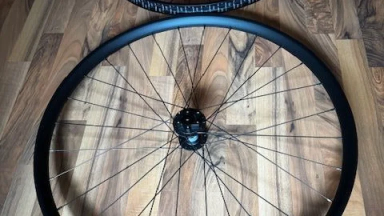 Nový mullet set Roval Traverse Alloy 29"/27,5" + DT SWISS 370