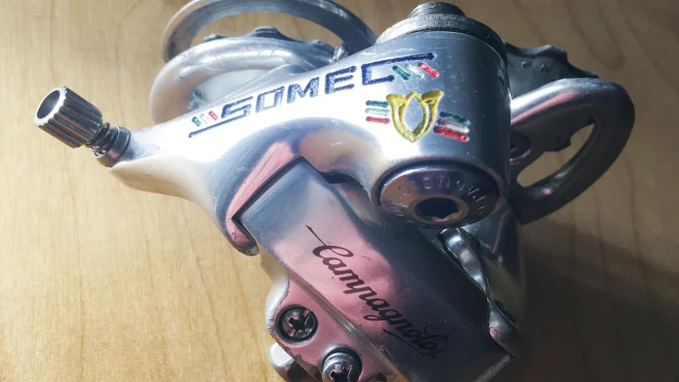 Vintage přehazovačka Campagnolo Record – SOMEC gravírování