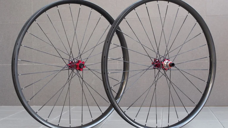 JARNÍ AKCE! špagátové karbonové výplety 29" DUKE Lucky Jack SLS4 Ultra 30/DUKE MadMax/Berd 1.045 g