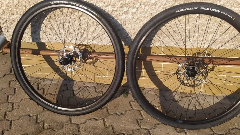 Prodám zapl. kola na gravel