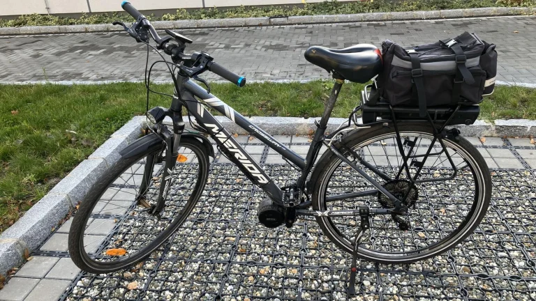 Dámské elektrokolo