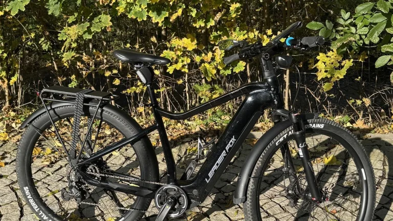 „Elektro kolo Leader Fox Bend 28", 2024, Bafang M510, baterie 835Wh, výhodná cena“
