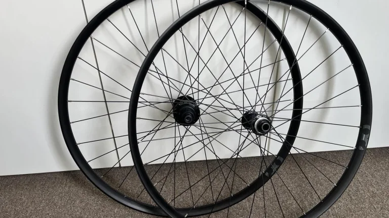 Pár nových zapletených kol 29" Orbea OC1 XC 25