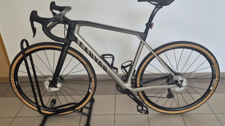 Canyon Grail CF SL 8.0 Di2, vel. M, 69 000,-Kč