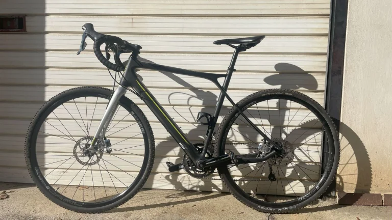 GT Grade Carbon Elite 55cm (výška jezdce 182cm)