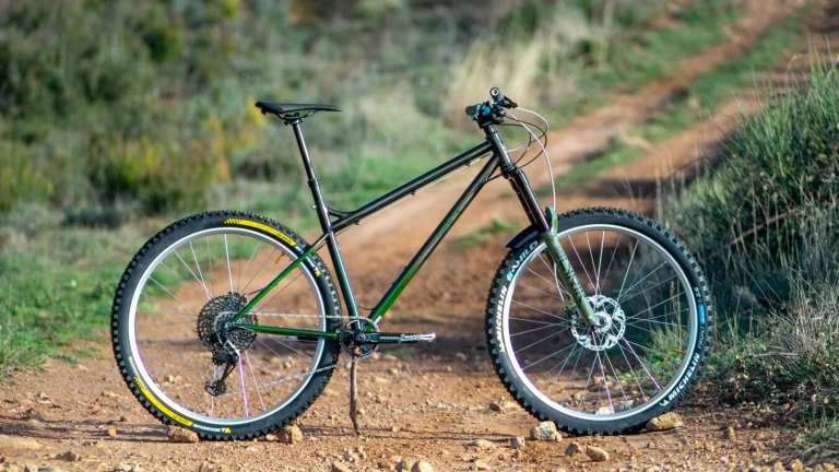 CrMo hardtail rám Rhubarb Hyper Pepper 29" M/L