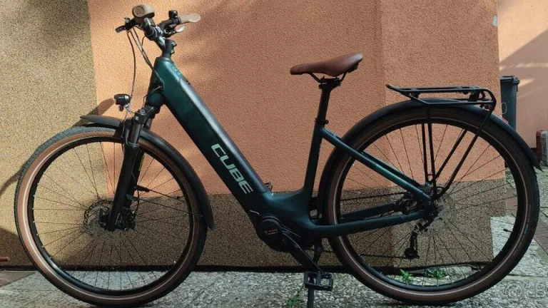 Prodám elektrokolo CUBE TOURIG HYBRID ONE 625