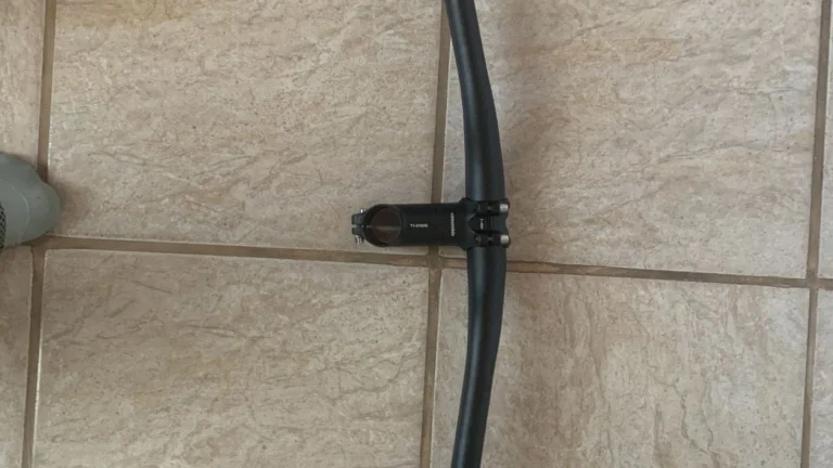 Řídítka Cannondale s představcem