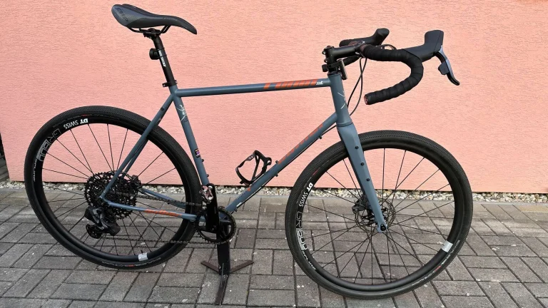 Gravel Bike Author Ronin Sram AXS