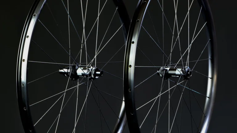 NOVÁ lehká kola pro XC/AM DTSwiss 30mm, boost, 1.795g