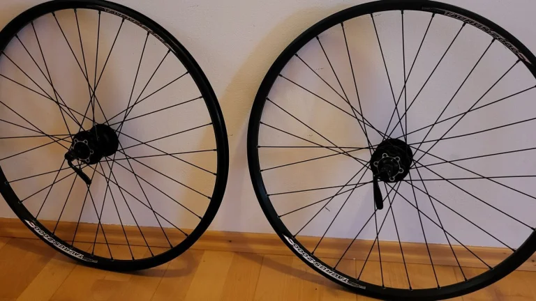 Zapletená kola 26"