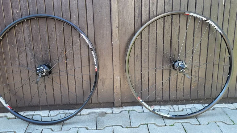 Zapletená kola 29"