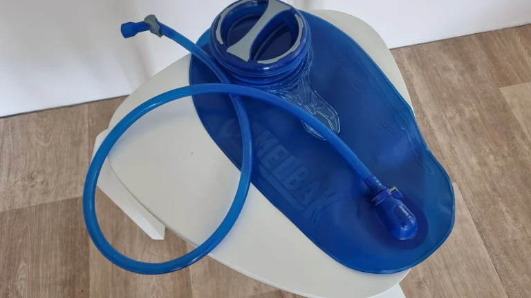 Hydrovak CAMELBAK Crux 2 litry