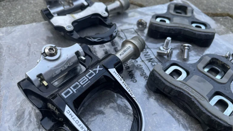 Prodám pedály silniční Xpedo XRF07MC černé - minimálně používané