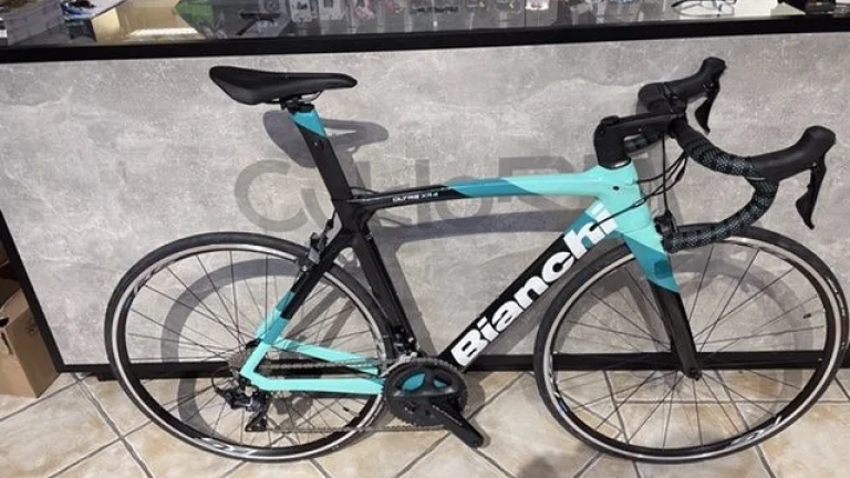 Bianchi Oltre XR 4 vel.55 cm Ultegra 2x11
